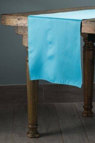 Matte Lamour Turquoise table runner